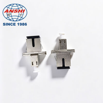 Adaptador de Fibra Óptica Híbrido SC a LC Simplex PC/APC, Brida Metálica, Monomodo / Multimodo para Cable de Parche y Pigtail